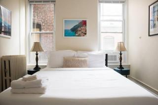 Charming 1 Bedroom Newbury Street - Boston - 5