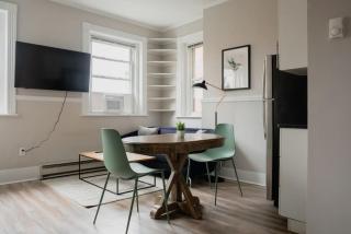 Centrally located 1bed Newbury Street - Boston - 7