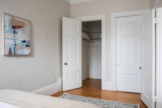 Stylish Bright 1 BDR Close to Fenway Park - Boston - 4