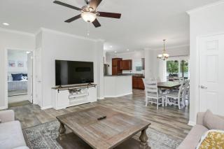 Lounge on Lakewood Sleeps 10 - Lake Murray Shores - 3