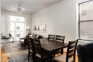 Ukrainian Village 3BR Apartment - Chicago - 3