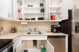 Lux North Park Gem King Beds Workspaces Parking - 5