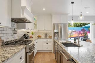 Coastal Dream Heated Pool Near Beach and Disney - Long Beach - 5