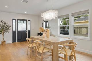 Coastal Dream Heated Pool Near Beach and Disney - Long Beach - 3