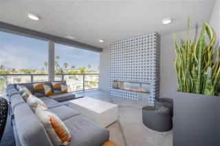 North Park Penthouse King Beds Workspaces Parking - San Diego - 6