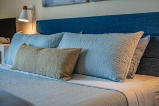 Lux N Park Penthouse King Beds Workspaces Parking - San Diego - 3
