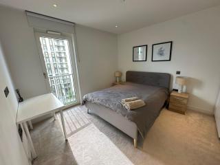 2 Bedroom Modern Apartment Next to Westfield London - Londra - 7