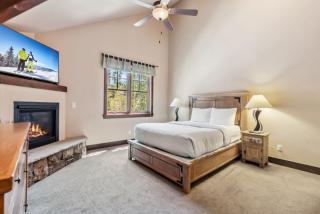 Spacious Ski Townhome with Game Room Fun - 6