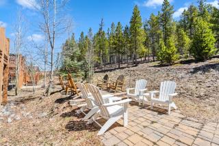 Spacious Ski Townhome with Game Room Fun - 7