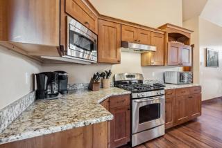 Spacious Ski Townhome with Game Room Fun - 4