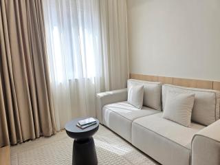 Stylish Base - City Center - Tirana - 7
