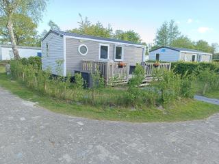 BJ Chalets - Robbengat 85 - Gezellige chalet op vakantiepark Lauwersoog! Vroege incheck! MET AIRCO! - 0
