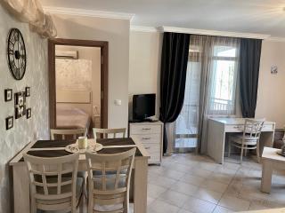 AJ Apartment 8, Santa Marina Holiday Village, Sozopol - Sosopol - 7