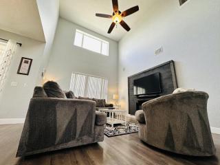 Modern Kitchen -Close To Parks - Tvs In All Rooms! - Davenport - 4