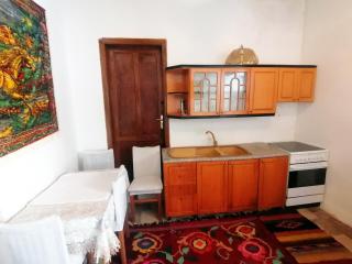 Karagjozi Guesthouse - Gjirokastër - 7
