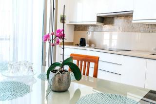Turquoise Front Sea Apartment - Bridgeport - 5
