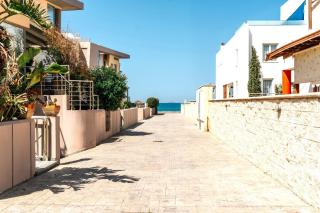 Turquoise Front Sea Apartment - 8