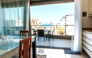 Turquoise Front Sea Apartment - Bridgeport - 9