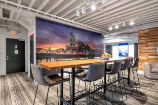 Skyline Suite with Penthouse & Rooftop Deck 6BR by Maddox Hotel - 6