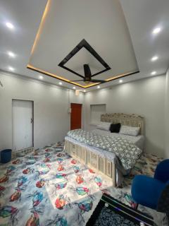 Ajwa Grand Hotel karor - - 4