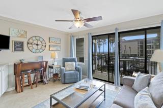 Coastal Couples Retreat near Coligny+Bikes-#131 - Hilton Head Island - 3