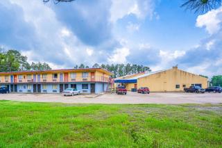 Economy Inn By OYO Livingston TX Hwy 59 - 7