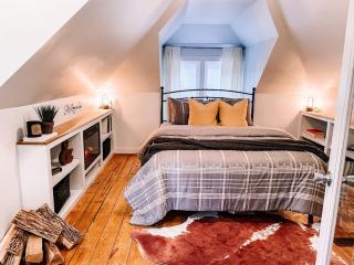 Lighthouse Cottage - Family Friendly Kids and Pets - New Buffalo - 0