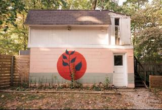 Lighthouse Cottage - Family Friendly Kids and Pets - New Buffalo - 1