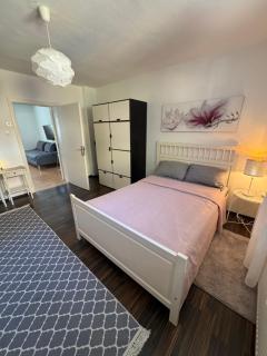 Sana Ferienwohnung - Oberhausen - 9