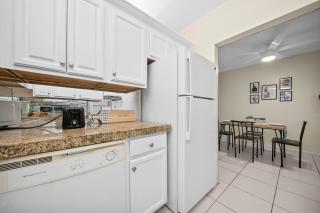 Coco Palms Apartments By Lowkl - Lighthouse Point - 1