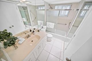 Coco Palms Apartments By Lowkl - Lighthouse Point - 5