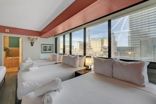Penthouse with Epic Strip Views - 2Bd & 2Ba - NO RESORT FEES! - Las Vegas - 9