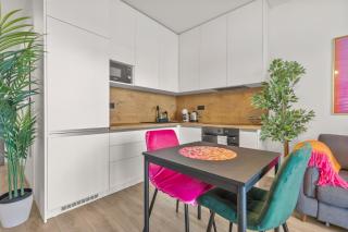 LAM Fuchsia AC-Balcony - Bratislava - 5