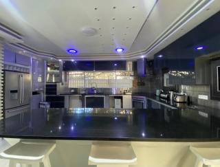 Luxe Stay in Parow North - 5