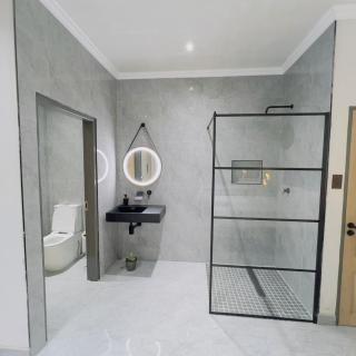 Mo's urban nest - with power backup - Sandton - 5