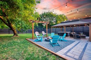 Uptown Oasis, Hot Tub, Swing Chairs, Fire Pit, Gazebo - Charlotte - 6
