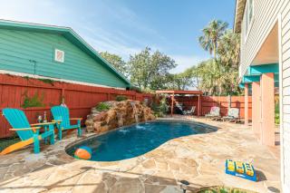 Tortuga Inn - 9