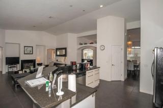 Luxury with a pool - Inverness - 5