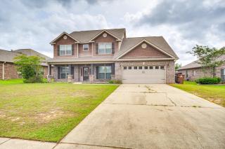 10 Mi to Gulfport Beaches Family Home with Patio - Gulfport - 0