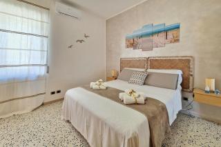 Sea Front 6 seats Wi-Fi AC Park - 4