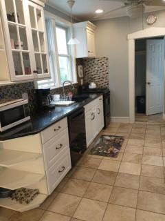 3 Bedroom House 2 Bath House Near New York - Clifton - 5
