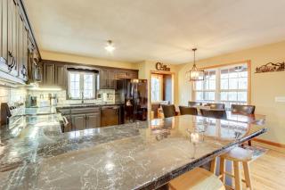 Marble Vacation Rental with Hot Tub and Fire Pit - Marble - 3