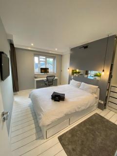 Newly renovated - 70m2 Modern & Cosy - Balcony - 4