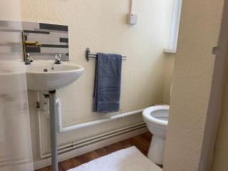 Devon Place - Newport - 8
