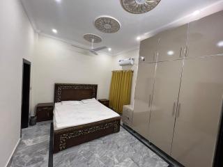 B3 Residence - 2 Bedrooms Flat 3 - - 6