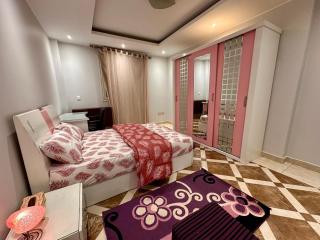 Purple Room in a sharing apartment - 4