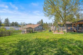 Okangan Sunset Bungalow - 1