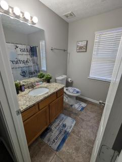 Charming 3 Bedroom Home - Conley - 4