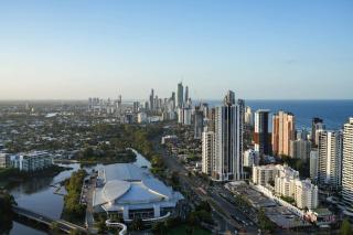The Star 2Bedroom Apt - Lv 43 with Panoramic View - 9