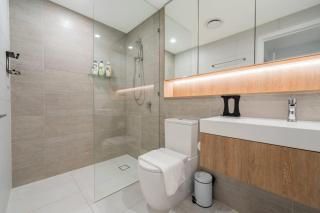 The Star 2Bedroom Apt - Lv 43 with Panoramic View - 3